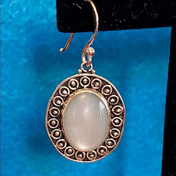 Moonstone silver earrings - Picture 6 of 6